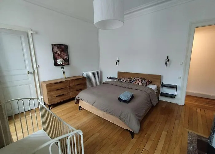 Familial Hyper Centre