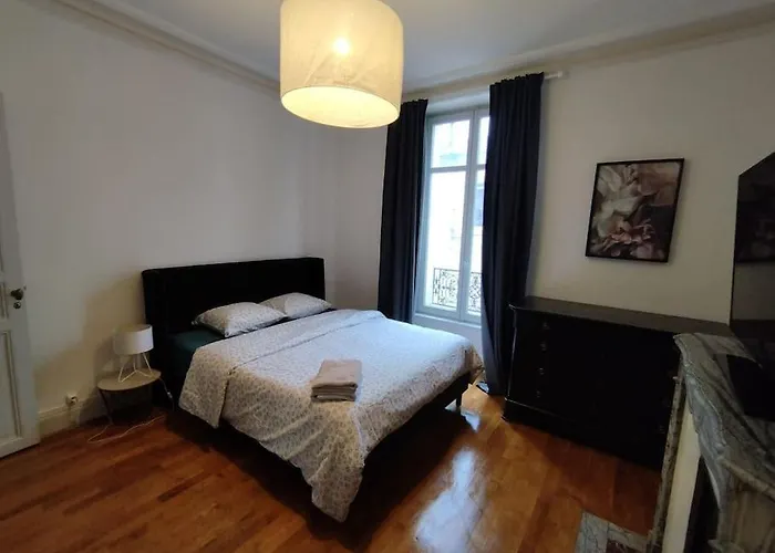 아파트 Familial Hyper Centre