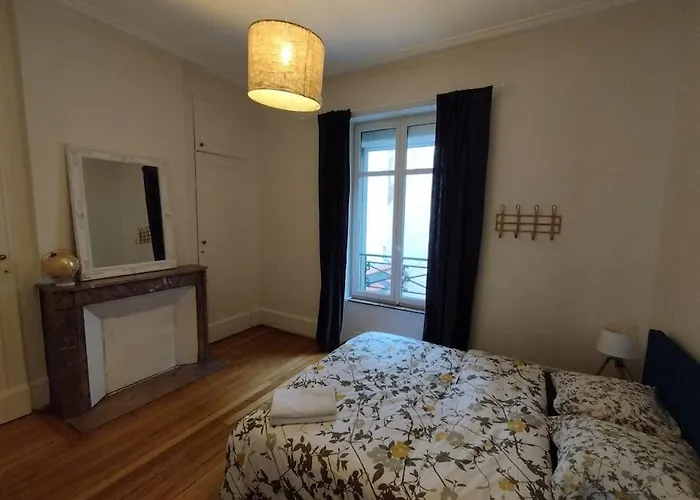 Familial Hyper Centre *